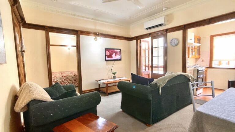 Apartment Suite 5 - Photo 3