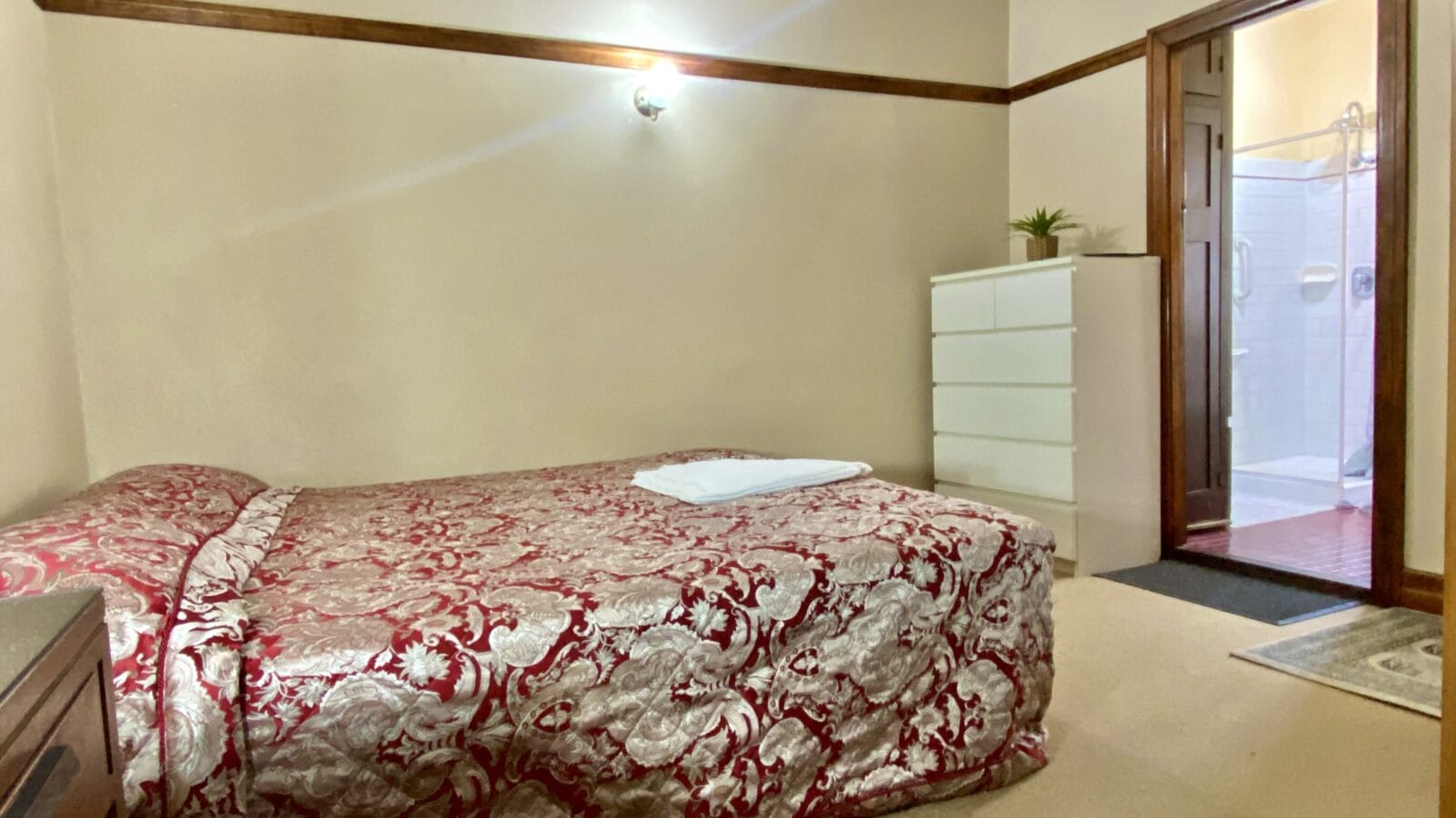 Apartment Suite 12 Spring Hill