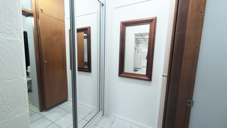 Apartment Suite 17A - Photo 9