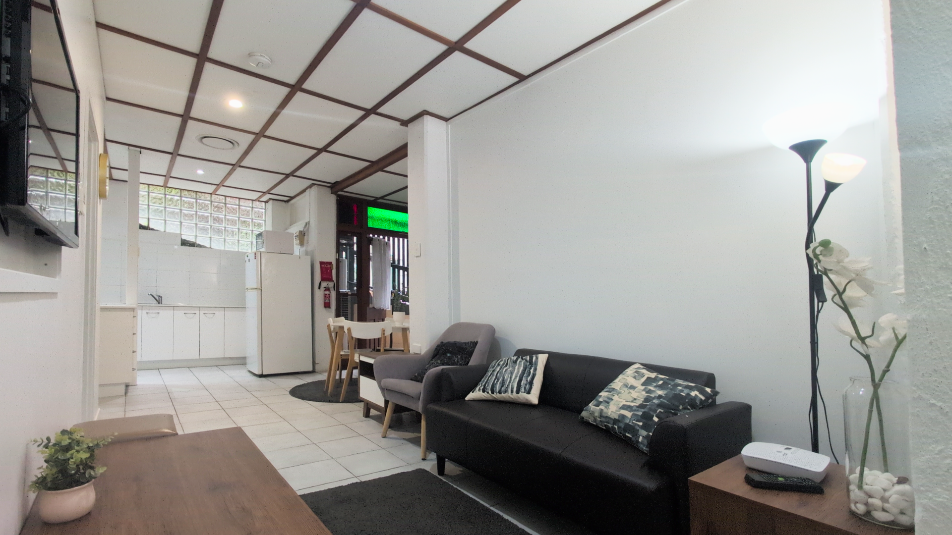 Apartment Suite 17A photo 1