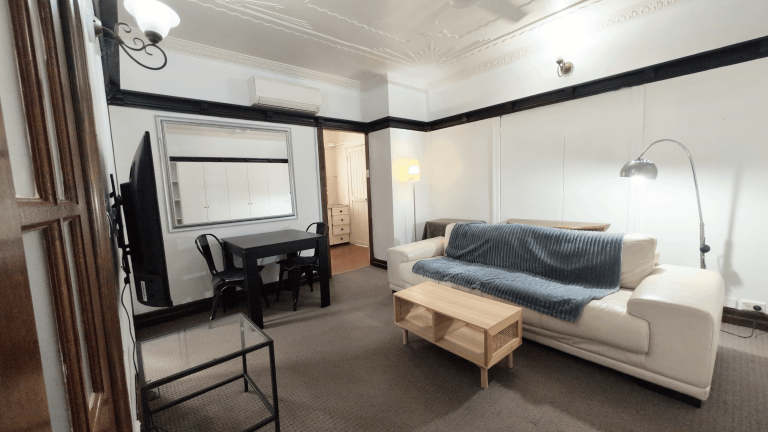 U1 Lounge 2